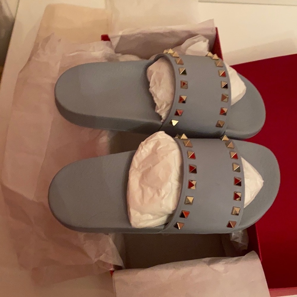 NWT Valentino Rockstud Rubber Slides Blue size 37